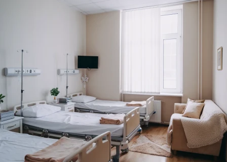 Трехместная палата